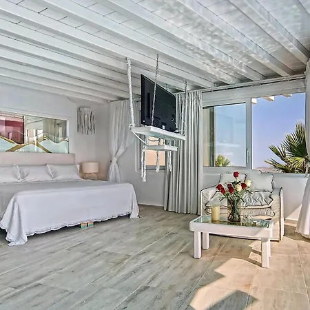 וילה Exquisite Mykonos Cielo 2 Bedroom Private Pool And Outdoor Jacuzzi Panoramic Sea And Sunset View Gym Helipad Tennis Court , Fanari (Mykonos)