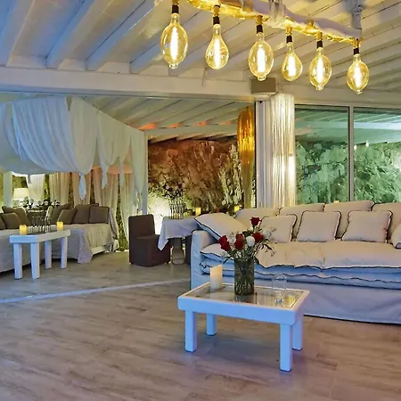 Exquisite Mykonos Cielo 2 Bedroom Private Pool And Outdoor Jacuzzi Panoramic Sea And Sunset View Gym Helipad Tennis Court ,